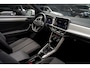 Volkswagen T-Roc Cabrio 1.5 TSI Navi Virtual C. Camera Beats PDC Stuurverwarming LED Stoelverwarming Climate Lederen dashboard LM velgen
