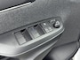 Toyota Yaris Cross 1.5 Hybrid Dynamic | Dodehoek detectie | Stoel-/stuurverwarming | Apple Carplay / Android Auto | Parkeersensoren voor/achter | 17 inch