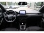 Ford Focus Wagon 125PK ST-LINE BUSINESS TREKHAAK WINTERPACK AD-CRUISE 18"LM-VELGEN KEYLESS P-SENSOREN