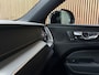 Volvo XC60 B5 Plus Dark | Trekhaak | Schuifdak | Parkeercamera | Stoelverwarming | Lederen Dashboard | Elektrische voorstoelen geheugen | Google Infotainment | R-Design contourstoelen met wit stiksel en bies | Zitting verlenging voorstoelen | Offblack hemelbekleding | Keyelss Drive | 21 Inch | Cruise Control | Elektrisch bedienbare achterklep | Draadloos telefoon opladen | Parkeersensoren voor+achter | Privacy Glass | DAB Radio | Alarm Klasse III | Apple Carplay/Android Auto | Volvo On Call met mobiele App functie | Thunder Grey Metallic |