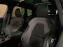 Volvo XC60 B5 Plus Dark | Trekhaak | Schuifdak | Parkeercamera | Stoelverwarming | Lederen Dashboard | Elektrische voorstoelen geheugen | Google Infotainment | R-Design contourstoelen met wit stiksel en bies | Zitting verlenging voorstoelen | Offblack hemelbekleding | Keyelss Drive | 21 Inch | Cruise Control | Elektrisch bedienbare achterklep | Draadloos telefoon opladen | Parkeersensoren voor+achter | Privacy Glass | DAB Radio | Alarm Klasse III | Apple Carplay/Android Auto | Volvo On Call met mobiele App functie | Thunder Grey Metallic |