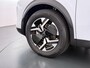 Peugeot e-2008 GT Avantage 54 kWh 156pk | Accu 98% | Navigatie | 360 camera | Cruise control adaptief | Lichtmetalen velgen | Full LED koplampen | Keyless entry | Apple Carplay en Android auto draadloos