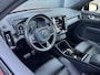 Volvo XC40 1.5 T3 R-DESIGN I WINTERPAKKET I HARMAN KARDON I P-CAMERA I LEDEREN BEKLEDING