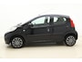 Peugeot 107 1.0-12V XS | Airco | Radio | Centrale deurvergrendeling | Elektrisch bedienbare ramen | CD-speler | Achteruitverwarming