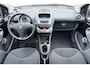 Peugeot 107 1.0-12V XS | Airco | Radio | Centrale deurvergrendeling | Elektrisch bedienbare ramen | CD-speler | Achteruitverwarming