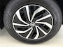 Volkswagen Polo 1.0 TSI Life Business | Parkeersensoren Voor/achter | 15 Inch velgen | Cruise control | Stoelverwarming | Airco | Navigatie |
