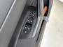 Volkswagen Polo 1.0 TSI Life Business | Parkeersensoren Voor/achter | 15 Inch velgen | Cruise control | Stoelverwarming | Airco | Navigatie |