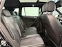 Volkswagen Tiguan 1.4 TSI eHybrid R-Line Business+ Automaat Trekhaak Panoramadak Navigatie IQ Light Stoel en Stuurverwarming Draadloze telefoonlader Digital Cockpit Climate Control Parkeersensoren 19 Inch