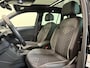 Volkswagen Tiguan 1.4 TSI eHybrid R-Line Business+ Automaat Trekhaak Panoramadak Navigatie IQ Light Stoel en Stuurverwarming Draadloze telefoonlader Digital Cockpit Climate Control Parkeersensoren 19 Inch
