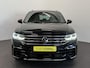 Volkswagen Tiguan 1.4 TSI eHybrid R-Line Business+ Automaat Trekhaak Panoramadak Navigatie IQ Light Stoel en Stuurverwarming Draadloze telefoonlader Digital Cockpit Climate Control Parkeersensoren 19 Inch