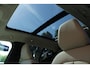 Volvo XC40 B4 Plus Dark | Panoramisch schuif-/ kanteldak | Harman Kardon | 360 graden camera | Elektrisch verstelbare voorstoelen met geheugenfunctie | Stoel-/ stuurwielverwarming | Extra getint glas | Volvo guard | Lighting pakket | 20 inch. lichtmetalen velgen | Verwarmde achterbank | Pilot assist