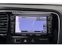Mitsubishi Outlander 2.0 PHEV Instyle Black Edition Schuif-/kanteldak 18'LMV