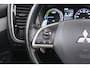 Mitsubishi Outlander 2.0 PHEV Instyle Black Edition Schuif-/kanteldak 18'LMV