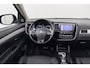 Mitsubishi Outlander 2.0 PHEV Instyle Black Edition Schuif-/kanteldak 18'LMV
