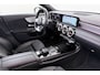 Mercedes-Benz CLA 180 AMG Night-Pack Pano-dak Camera 18'LMV