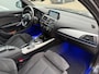 BMW 1-Serie 125d High Executive PDC/CAM/LEER/NAV/LMV-18/PANO