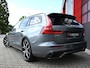 Volvo V60 2.0 T8 Twin Engine AWD Polestar Engineered | Pano | H&K | Memory | Camera | Leder | Trekhaak | Carplay | Stuur & Stoelverwarming | Led | Flippers | Cruise | Digital Dash | Brembo | Öhlins Dual Flow | Lane Assist