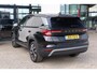 Skoda Kodiaq 1.5 TSI MHEV Business Edition 7p. 150PK / 110kW 7 zits panoramadak wegklapbare trekhaak 19" LMV  camera side assist chrome dakrailing multifunctioneel lederen stuurwiel stoelverwarming keyless go privacy glas spiegels elektrich inklapbaar virtual cockpit navigatie ACC adaptieve cruise control draadloos telefoon laden app connect draadloos licht en regensensor ambiente verlichting