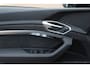 Audi E-tron e-tron 50 quattro Launch edition Black 71 kWh / Panoramadak / Camera / 20'' / Luchtvering / ACC / Navigatie / Stoelverwarming / DAB