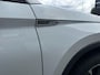 Skoda Kodiaq 1.5 TSI Sportline Business Airco | Achteruitrijcamera | Alcantara Bekleding | Trekhaak Uitklapbaar | Sportline | DSG | Cruise Control | Electronic Climate Control | Elektrisch Verstelbare Stoelen | Navigatiesysteem | Parkeersensor Voor en Achter | Stuurwiel Multifunctioneel | Stoelverwarming | Glazen Panoramadak