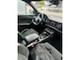 Skoda Kodiaq 1.5 TSI Sportline Business Airco | Achteruitrijcamera | Alcantara Bekleding | Trekhaak Uitklapbaar | Sportline | DSG | Cruise Control | Electronic Climate Control | Elektrisch Verstelbare Stoelen | Navigatiesysteem | Parkeersensor Voor en Achter | Stuurwiel Multifunctioneel | Stoelverwarming | Glazen Panoramadak