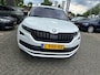 Skoda Kodiaq 1.5 TSI Sportline Business Airco | Achteruitrijcamera | Alcantara Bekleding | Trekhaak Uitklapbaar | Sportline | DSG | Cruise Control | Electronic Climate Control | Elektrisch Verstelbare Stoelen | Navigatiesysteem | Parkeersensor Voor en Achter | Stuurwiel Multifunctioneel | Stoelverwarming | Glazen Panoramadak