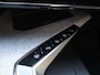 Peugeot 3008 *Auto van de Week!* Launch Edition EV 73 kWh 325pk Dual Motor, Rijklaarprijs, Nappa Leder Panoramisch schuifdak Warmtepomp FOCAL HiFi