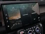 Land Rover Defender 2.0 P300e PHEV S Forest Edition | Comfort Pack | Convenience Pack | ClearSight binnenspiegel | Meridian Sound System | Panoramadak |