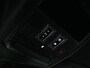 Land Rover Defender 2.0 P300e PHEV S Forest Edition | Comfort Pack | Convenience Pack | ClearSight binnenspiegel | Meridian Sound System | Panoramadak |