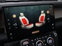 Land Rover Defender 2.0 P300e PHEV S Forest Edition | Comfort Pack | Convenience Pack | ClearSight binnenspiegel | Meridian Sound System | Panoramadak |