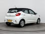 Hyundai i10 1.0 COMFORT SMART 5-ZITS | TWO TONE | NAVI | APPLE CARPLAY & ANDROID AUTO | CAMERA | CRUISE | FABRIEKSGARANTIE GELDIG T/M 7-2029! |