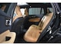 Volvo V60 T8 455PK AWD Ultra Dark | B&W | Trekhaak | Massage | Ventilatie
