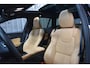 Volvo V60 T8 455PK AWD Ultra Dark | B&W | Trekhaak | Massage | Ventilatie