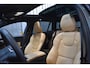 Volvo V60 T8 455PK AWD Ultra Dark | B&W | Trekhaak | Ventilatie | Massage