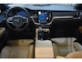 Volvo V60 T8 455PK AWD Ultra Dark | B&W | Trekhaak | Ventilatie | Massage