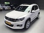 Volkswagen Tiguan 1.4 TSI Sport&Style R-line Edition I Pano I Leder I 3x R-Line I New Apk + Kln Brt I 18inch I Navi I 6Bak I 122PK