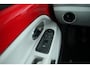 Volkswagen Up! 1.0 move up! BlueMotion | Stoelverwarming | Airco | Nette Staat|