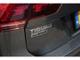 Volkswagen Tiguan Allspace 2.0 TSI 4Motion Highline Business R 7p. Mistlampen adaptief Cruise control adaptief Hill hold Camera Navi R-line Dakrails