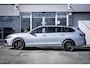 Volkswagen Passat Variant 1.5 eHybrid R-Line Black-Style Org.NL|Pano|Massage|Elek-trekhaak|Winterpack|Camera|1e-eig.|Fabrieksgarantie