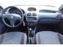 Peugeot 206 1.4 Forever (Nieuwe distributieset!)