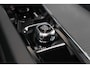 Volvo V60 B3 Core - IntelliSafe Assist & Surround - Parkeercamera achter - Verwarmde voorstoelen, stuur & achterbank - Parkeersensoren voor & achter - Extra getint glas - Elektr. inklapbare trekhaak - 18' LMV