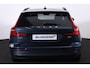 Volvo V60 B3 Core - IntelliSafe Assist & Surround - Parkeercamera achter - Verwarmde voorstoelen, stuur & achterbank - Parkeersensoren voor & achter - Extra getint glas - Elektr. inklapbare trekhaak - 18' LMV