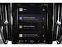 Volvo V60 B3 Core - IntelliSafe Assist & Surround - Parkeercamera achter - Verwarmde voorstoelen, stuur & achterbank - Parkeersensoren voor & achter - Extra getint glas - Elektr. inklapbare trekhaak - 18' LMV