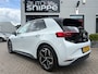 Volkswagen ID.3 First Plus 58 kWh -SOH 90.52%-TREKHAAK-KEYLESS-IQ LIGHT-WIT STUUR-LICHTMETALEN VELGEN-STOELVERWARMING-2 TONE-ETC.
