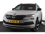 Skoda Karoq 1.5 TSI ACT Sportline Business 150 PK | Dig. Cockpit | Adapt. Cruise | Winterpakket | PDC | Camera | NAV + App. Connect | ECC | Elek. Trekhaak | LM 19" |
