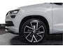 Skoda Karoq 1.5 TSI ACT Sportline Business 150 PK | Dig. Cockpit | Adapt. Cruise | Winterpakket | PDC | Camera | NAV + App. Connect | ECC | Elek. Trekhaak | LM 19" |