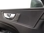 Volvo XC60 T6 PLUG-IN HYBRID ESSENTIAL EDITION LEDER GOOGLE MAPS SCHUIFDAK