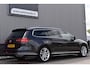 Volkswagen Passat Variant 1.4 TSI ACT Highline Business R-line Panorama, Adaptive cruise, Afn. trekhaak, Virtual cockpit, Camera, Stoelverwarming, Elek. achterklep
