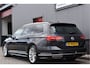 Volkswagen Passat Variant 1.4 TSI ACT Highline Business R-line Panorama, Adaptive cruise, Afn. trekhaak, Virtual cockpit, Camera, Stoelverwarming, Elek. achterklep