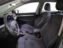 Volkswagen Golf Variant Life Business 1.5 TSI 85 kW 116 pk | Verlengde garantie | Navigatie | Parkeersensoren | Autom. airco (3 zones) | Elektr. bestuurdersstoel met geheugen |